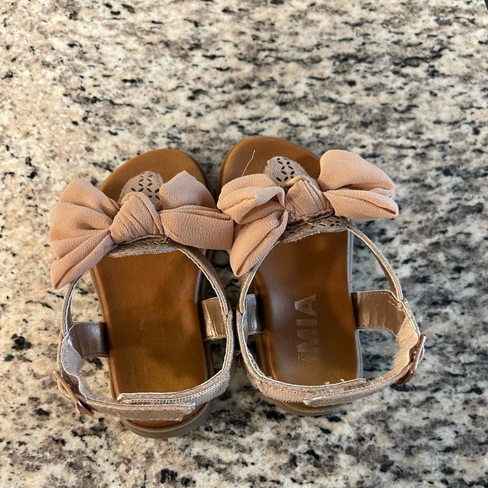 Toddler girl sandals